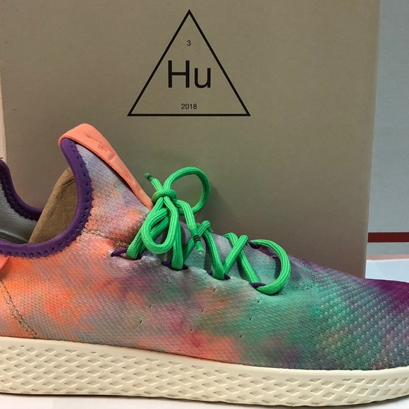 pw hu holi tennis hu mc